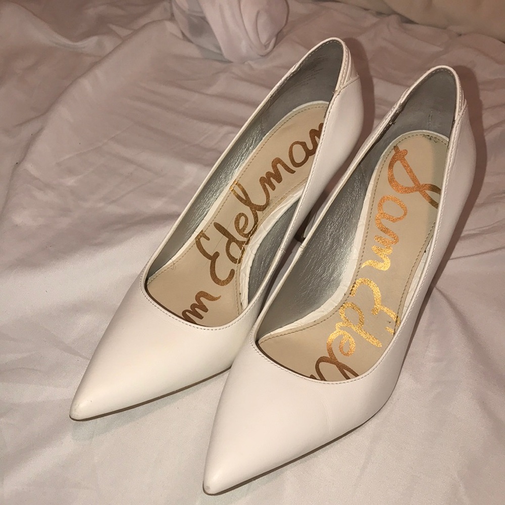 Sam Edelman White Pumps!